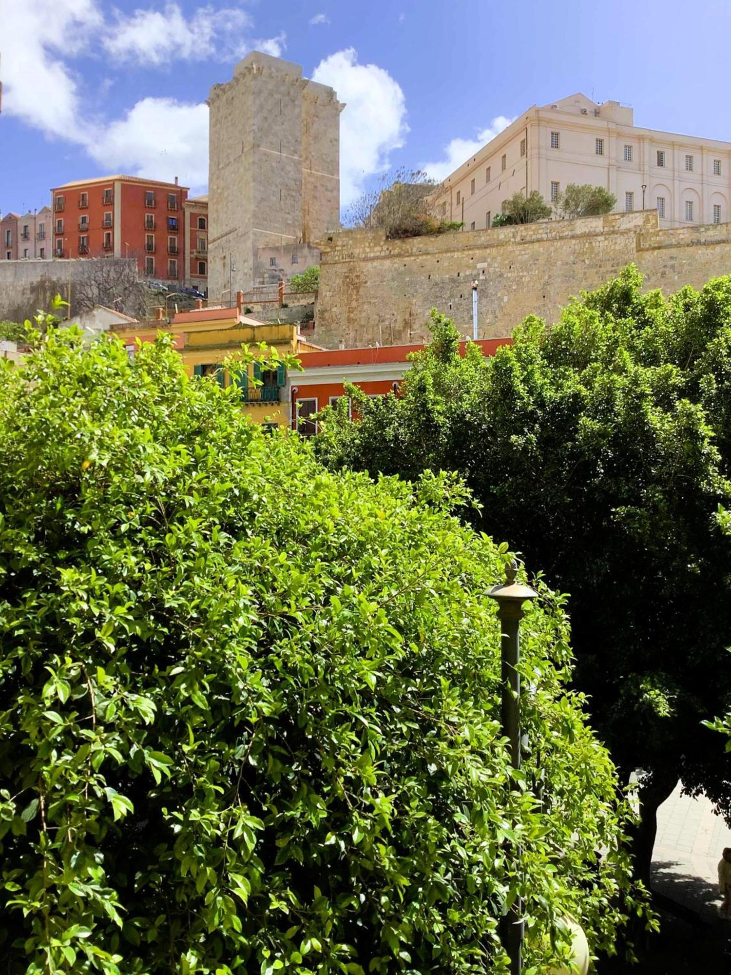 Su Coru 2 Apartment Cagliari Bagian luar foto